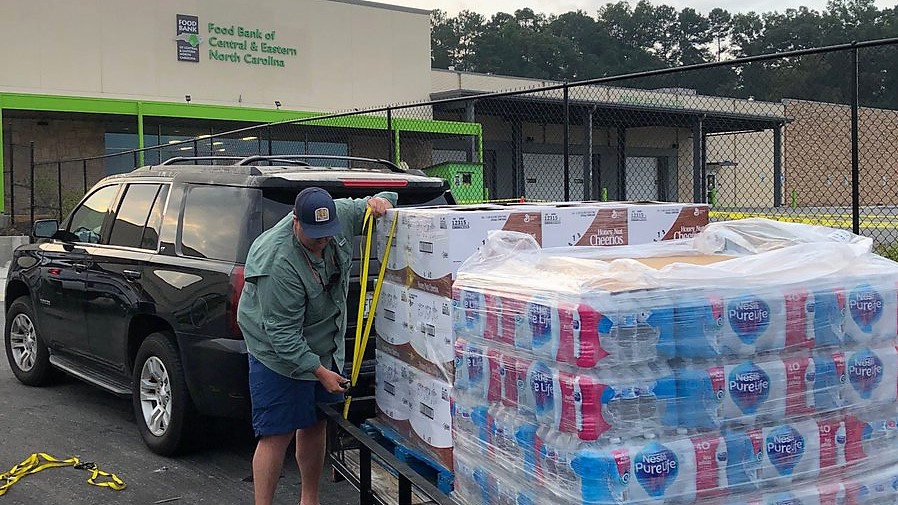NC Baptist Men picking up some Florence Relief food & supplies to bring to #CarteretCounty.